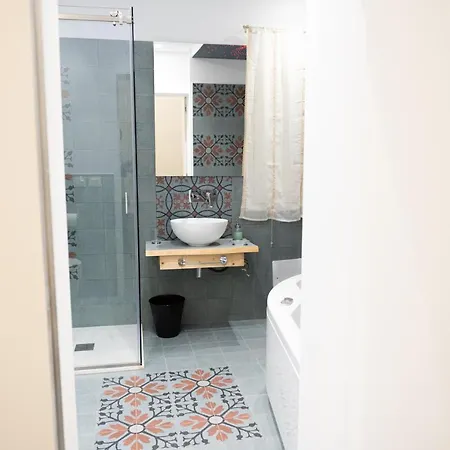 Ursino's Luxury Bed and Breakfast 4*